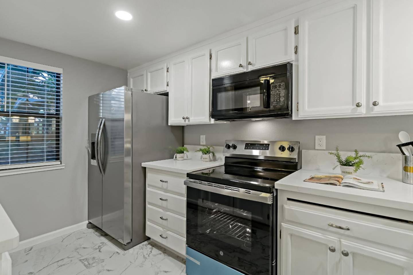 Campbell, CA 95008,340 W Sunnyoaks AVE