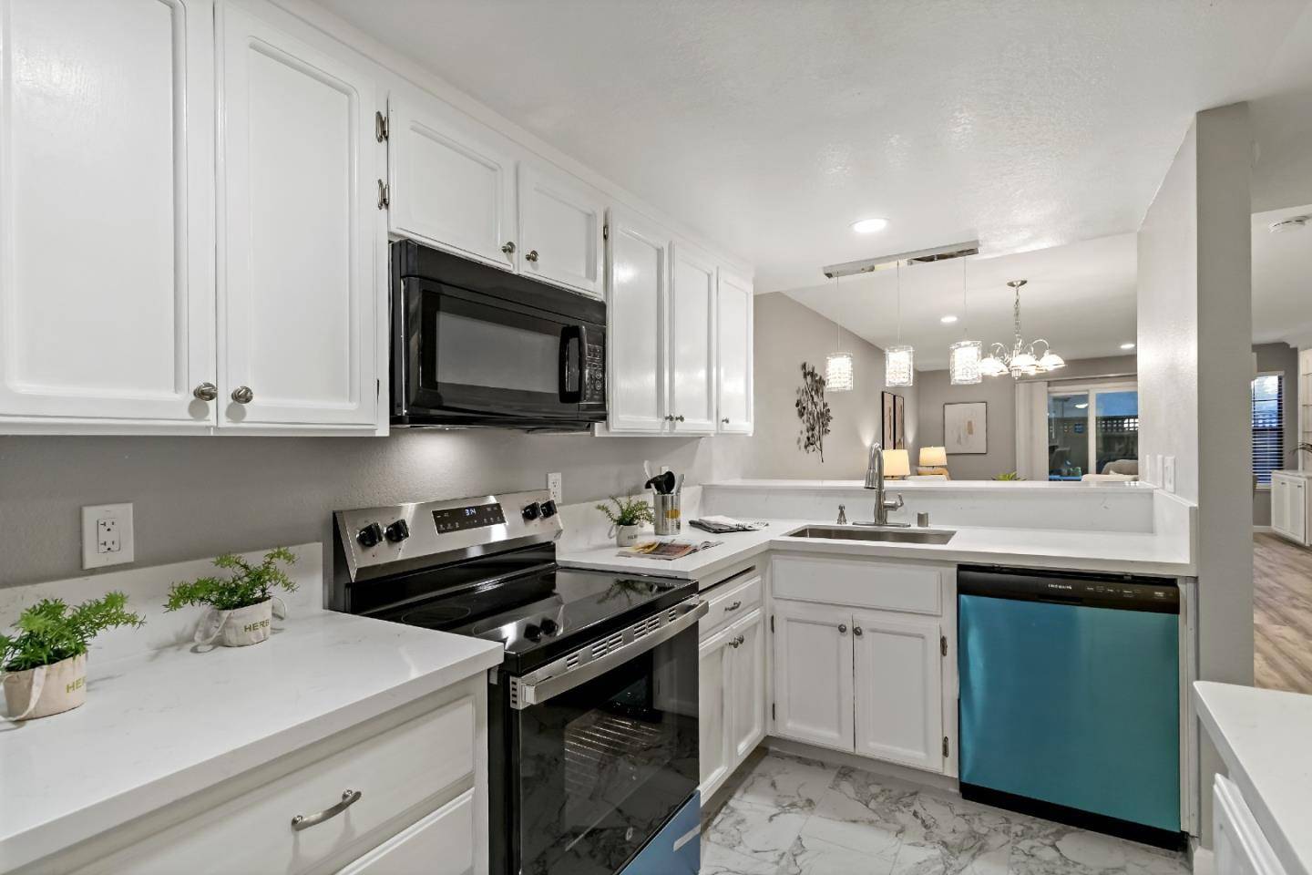 Campbell, CA 95008,340 W Sunnyoaks AVE