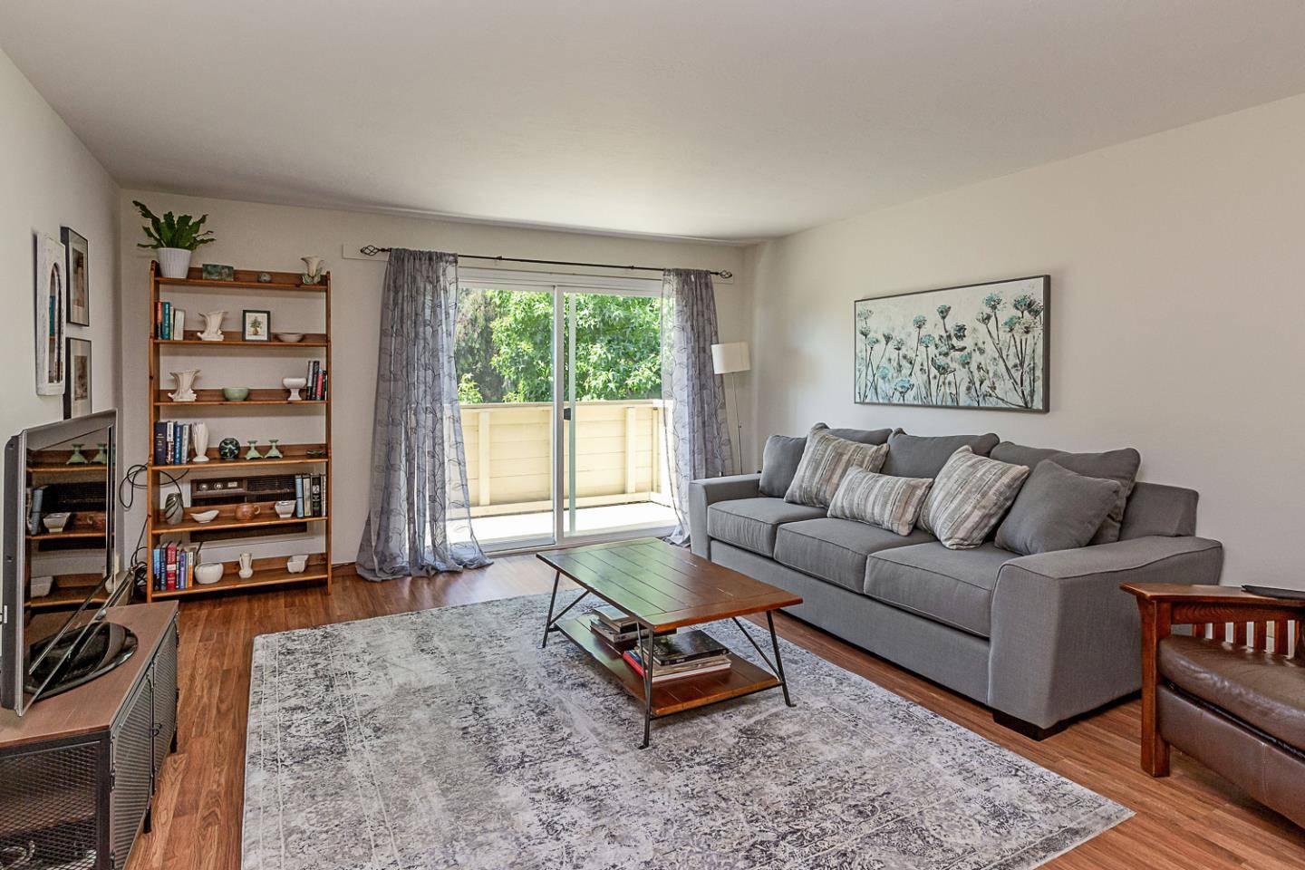 Mountain View, CA 94040,1033 Crestview DR 308