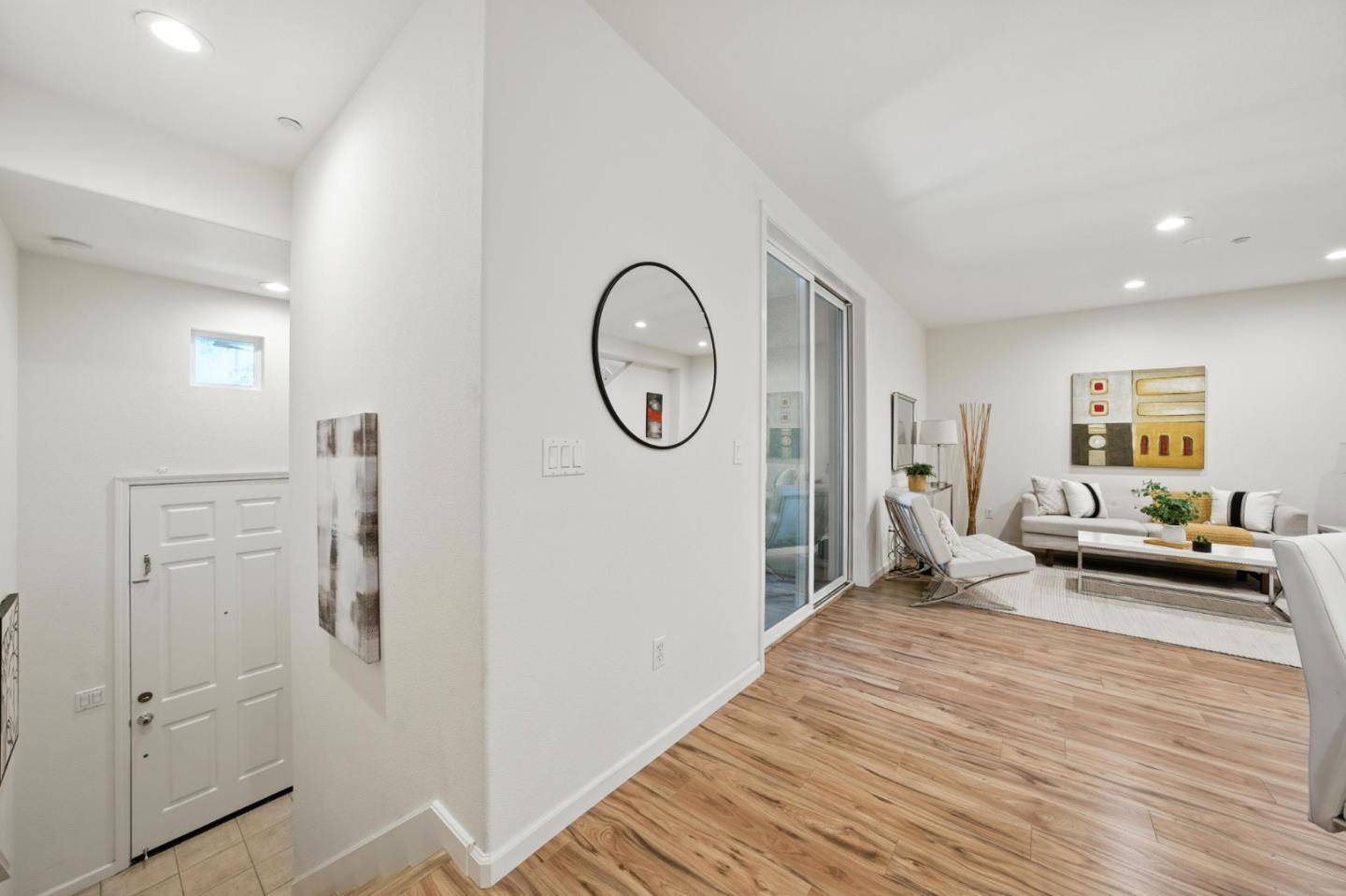 San Jose, CA 95112,709 Modern Ice DR