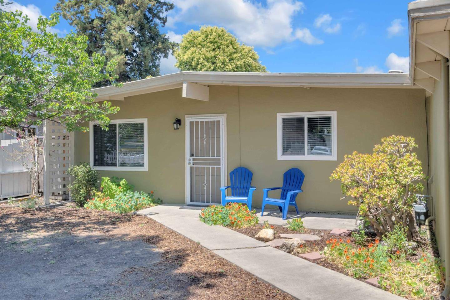 Sunnyvale, CA 94085,571 Cypress AVE