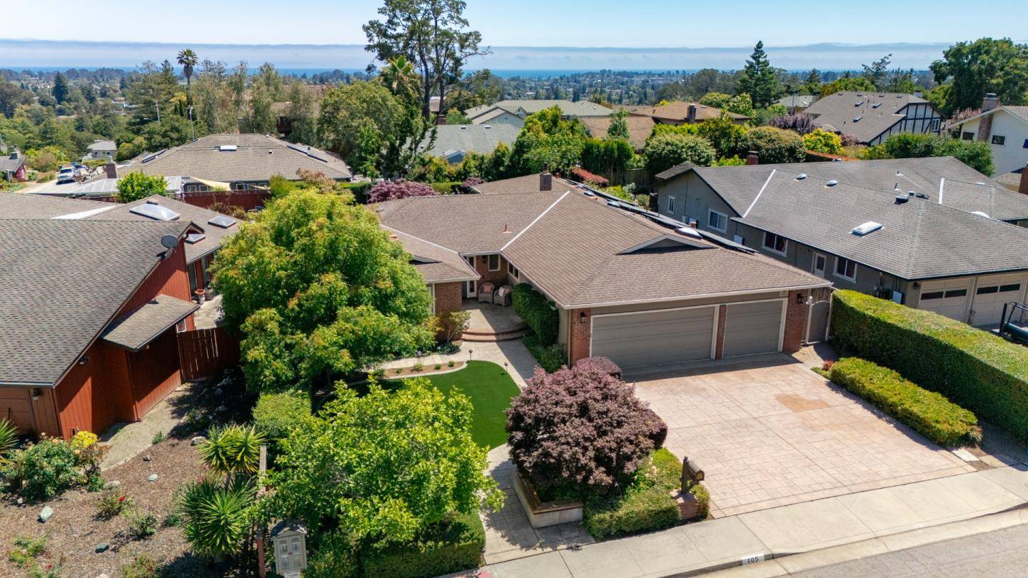 Santa Cruz, CA 95060,105 Jocelyn CT