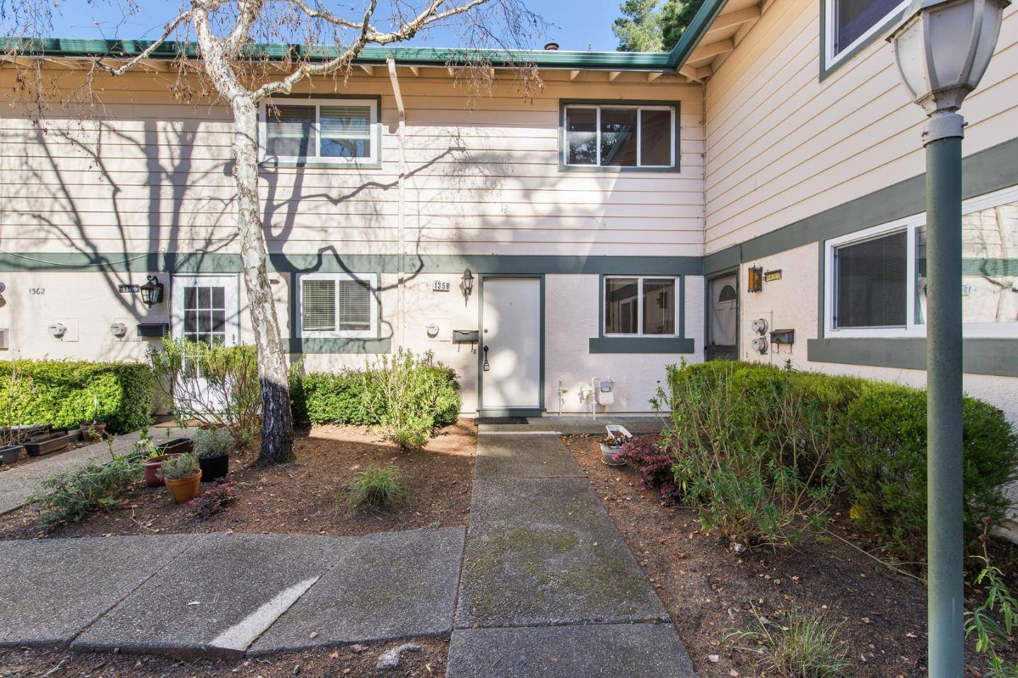 Pacifica, CA 94044,1358 Terra Nova BLVD