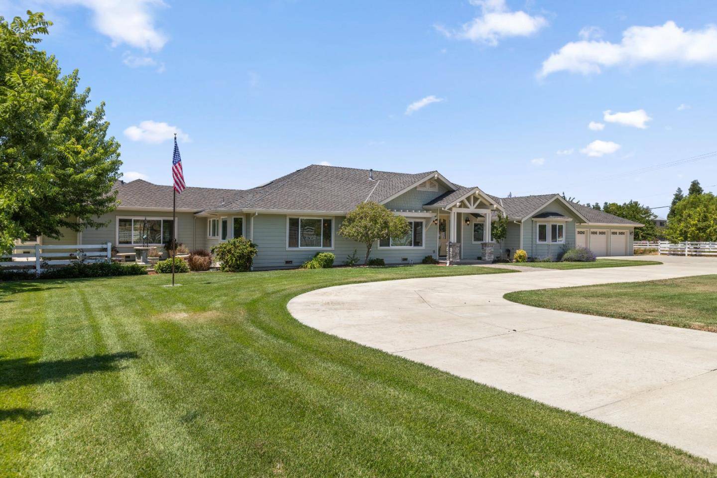 Gilroy, CA 95020,9885 Wilford WAY