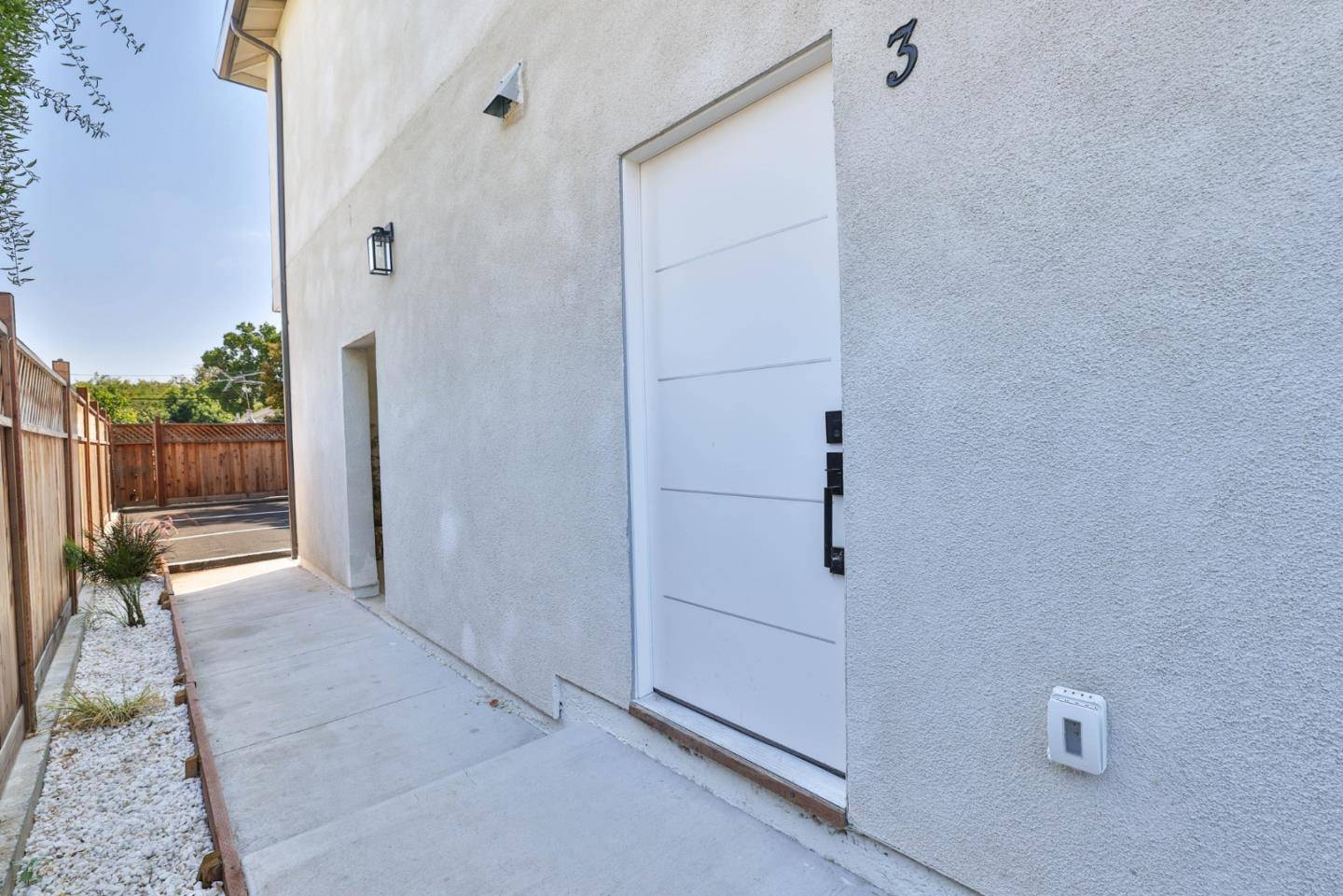 San Jose, CA 95116,30 S 22nd ST 3