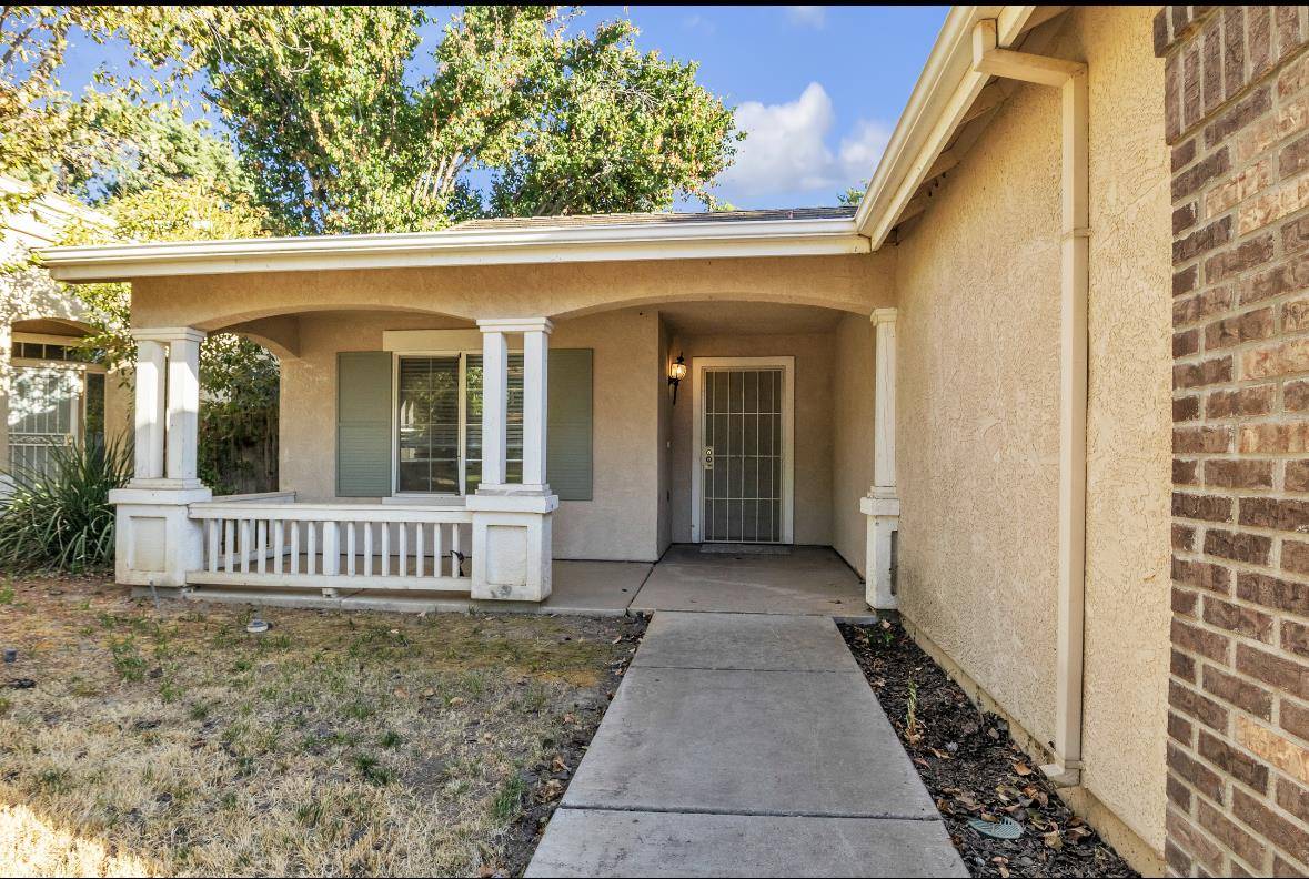 Merced, CA 95340,1916 Fall Brook CT