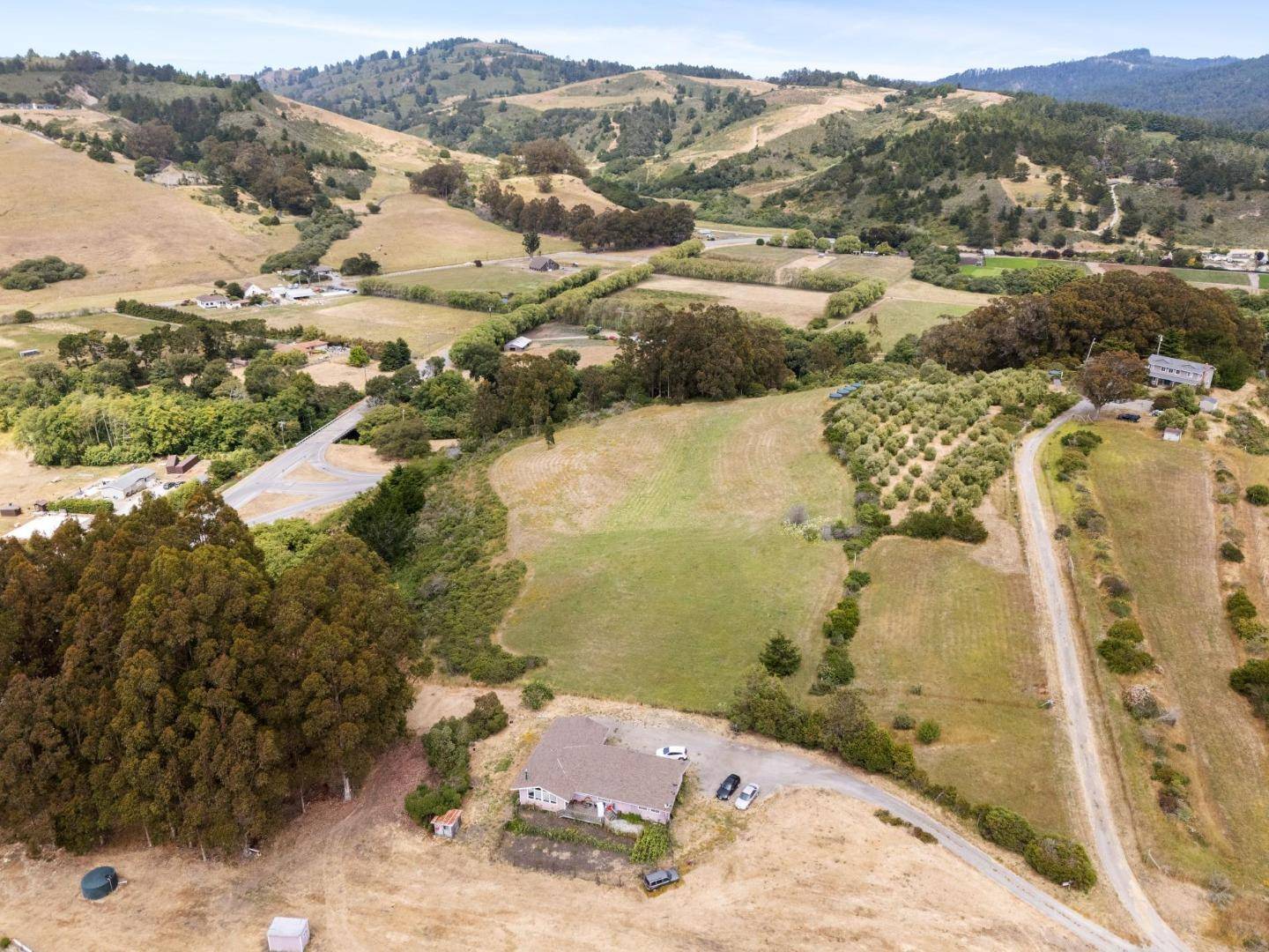 Pescadero, CA 94060,5677 Cloverdale RD