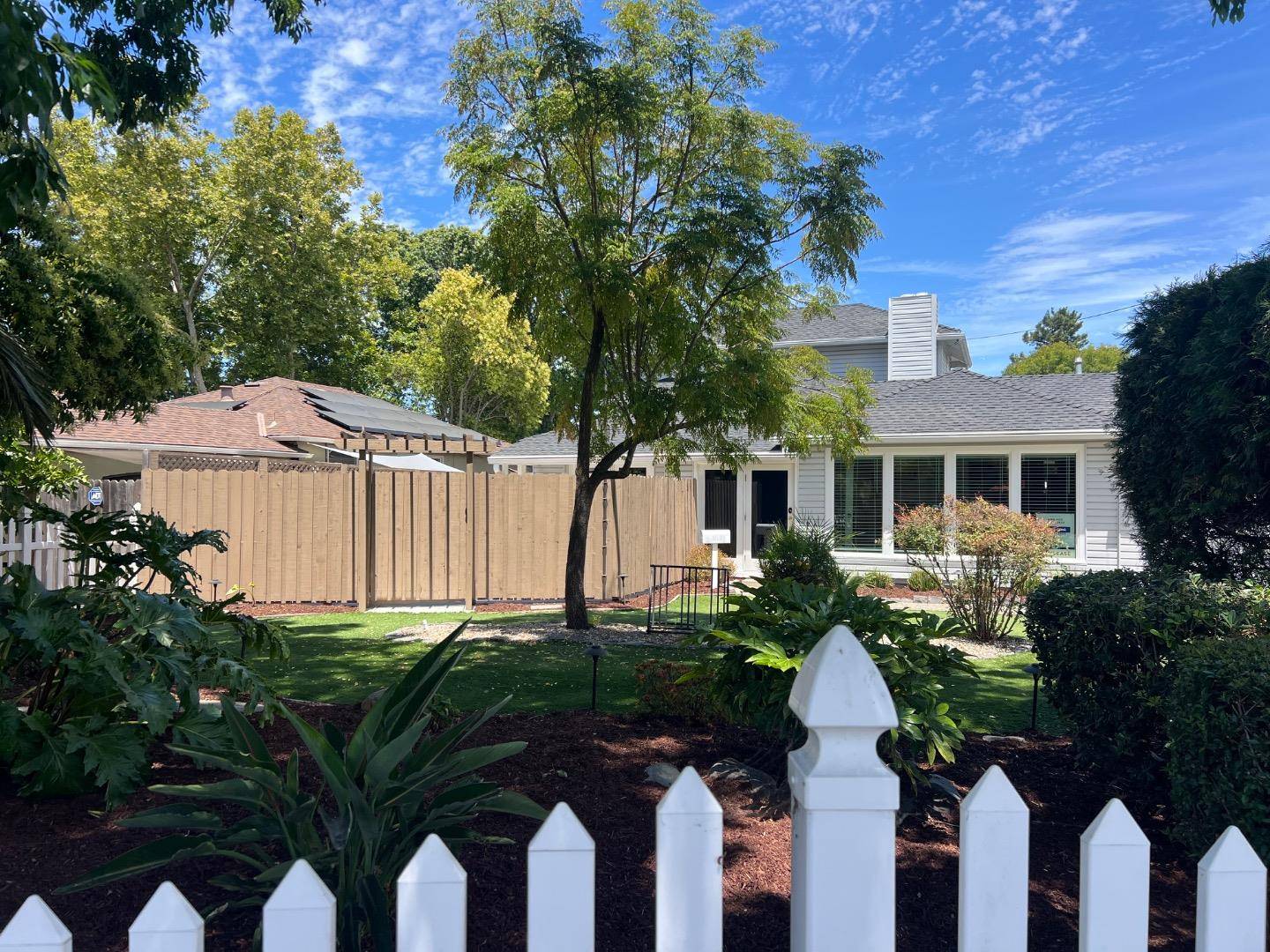 Redwood City, CA 94063,3639 Florence ST