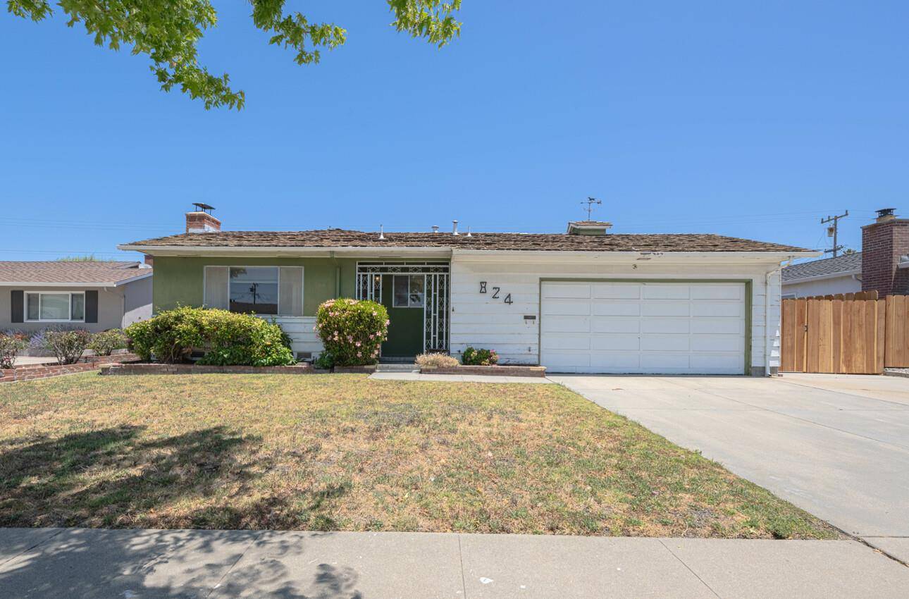 Salinas, CA 93901,824 Fairfax DR