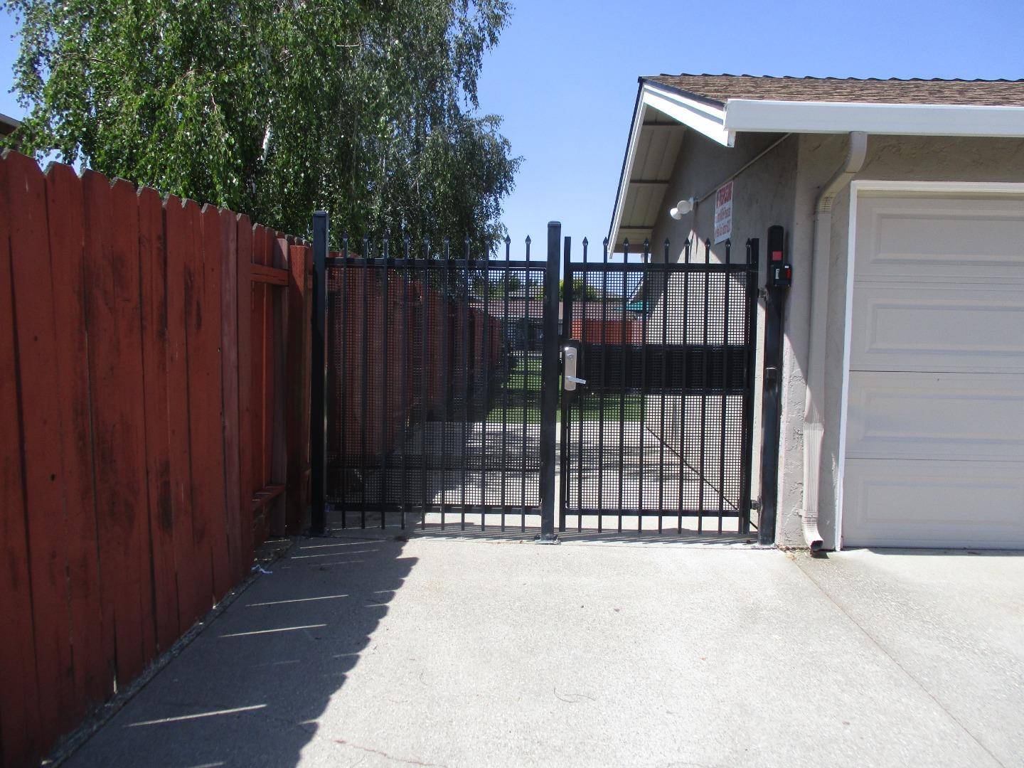 Gilroy, CA 95020,8158 Kelton DR B