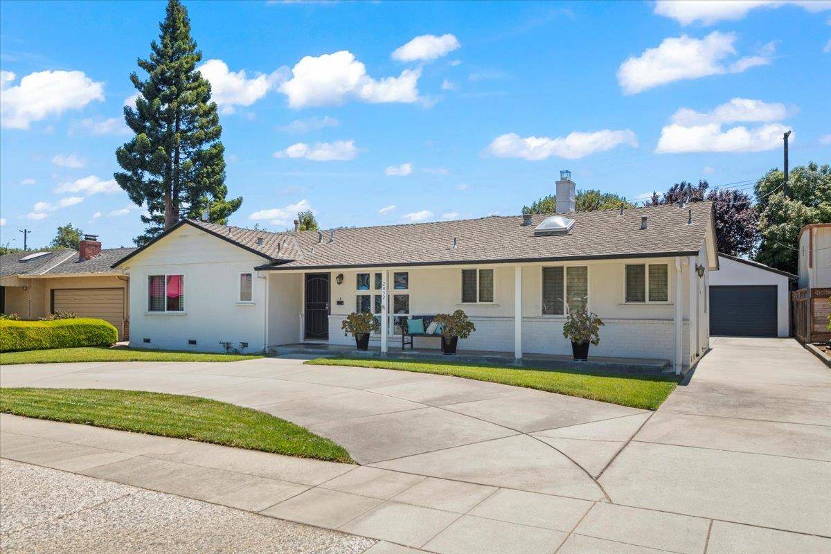 San Jose, CA 95128,2032 W Hedding ST