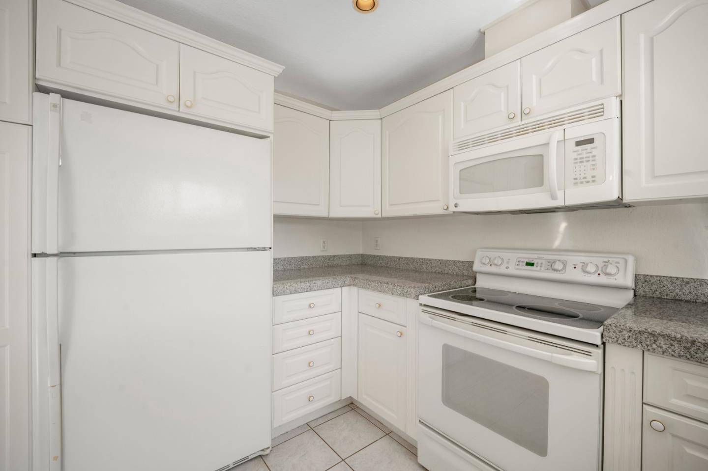 San Jose, CA 95124,5512 Leigh AVE