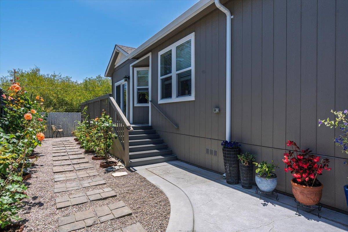 Aptos, CA 95003,21 Primrose ST 21