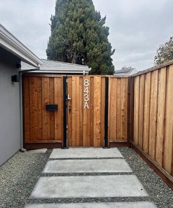Palo Alto, CA 94303,843 A Southampton DR A