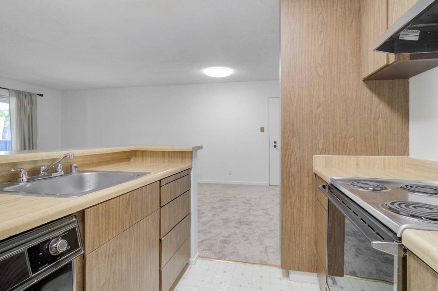 San Bruno, CA 94066,139 Piccadilly PL G