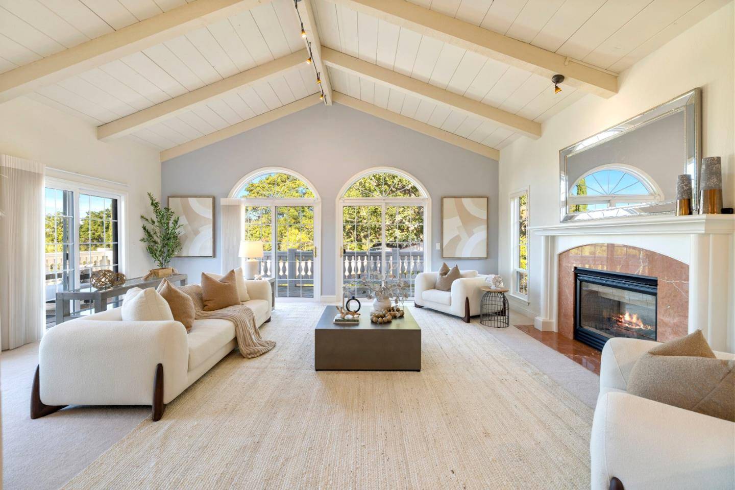 Los Altos Hills, CA 94024,11650 Dawson DR