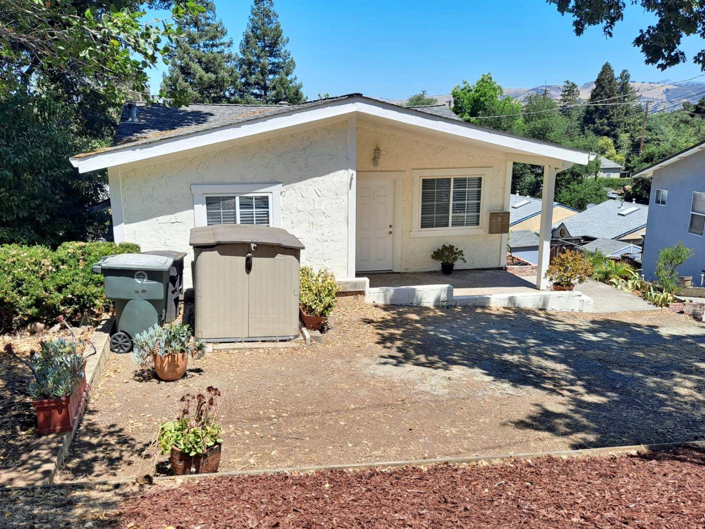 Morgan Hill, CA 95037,155 Nob Hill TER