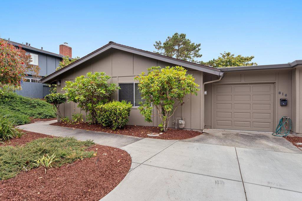 Aptos, CA 95003,816 Via Tornasol