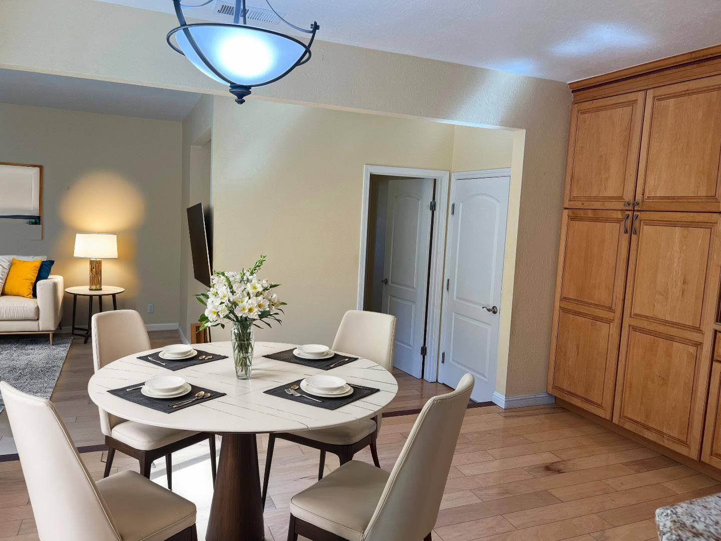 Cupertino, CA 95014,21640 Edward WAY