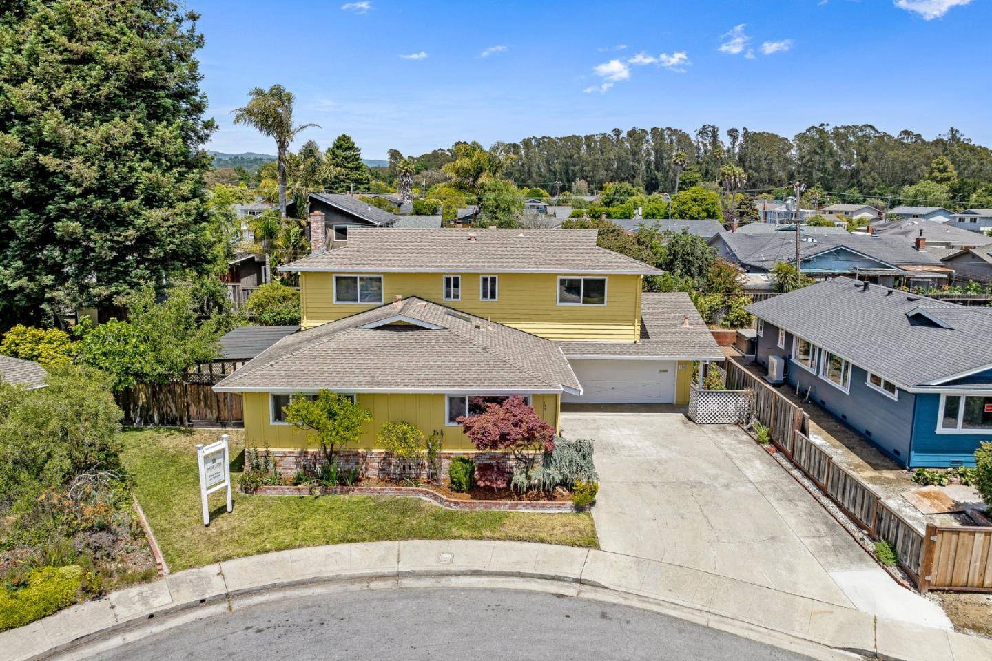 Capitola, CA 95010,150 Sir Francis CT