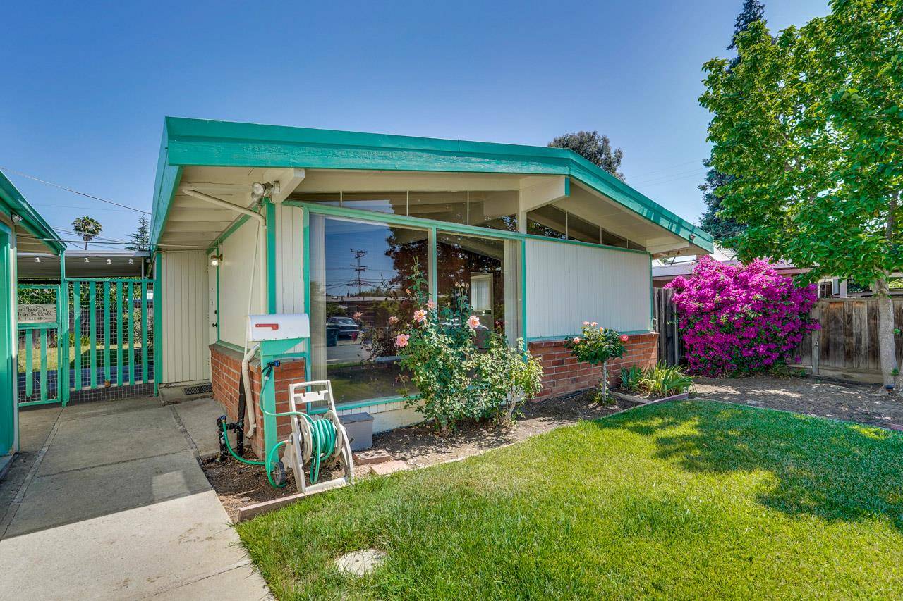 Cupertino, CA 95014,18761 Hanna DR