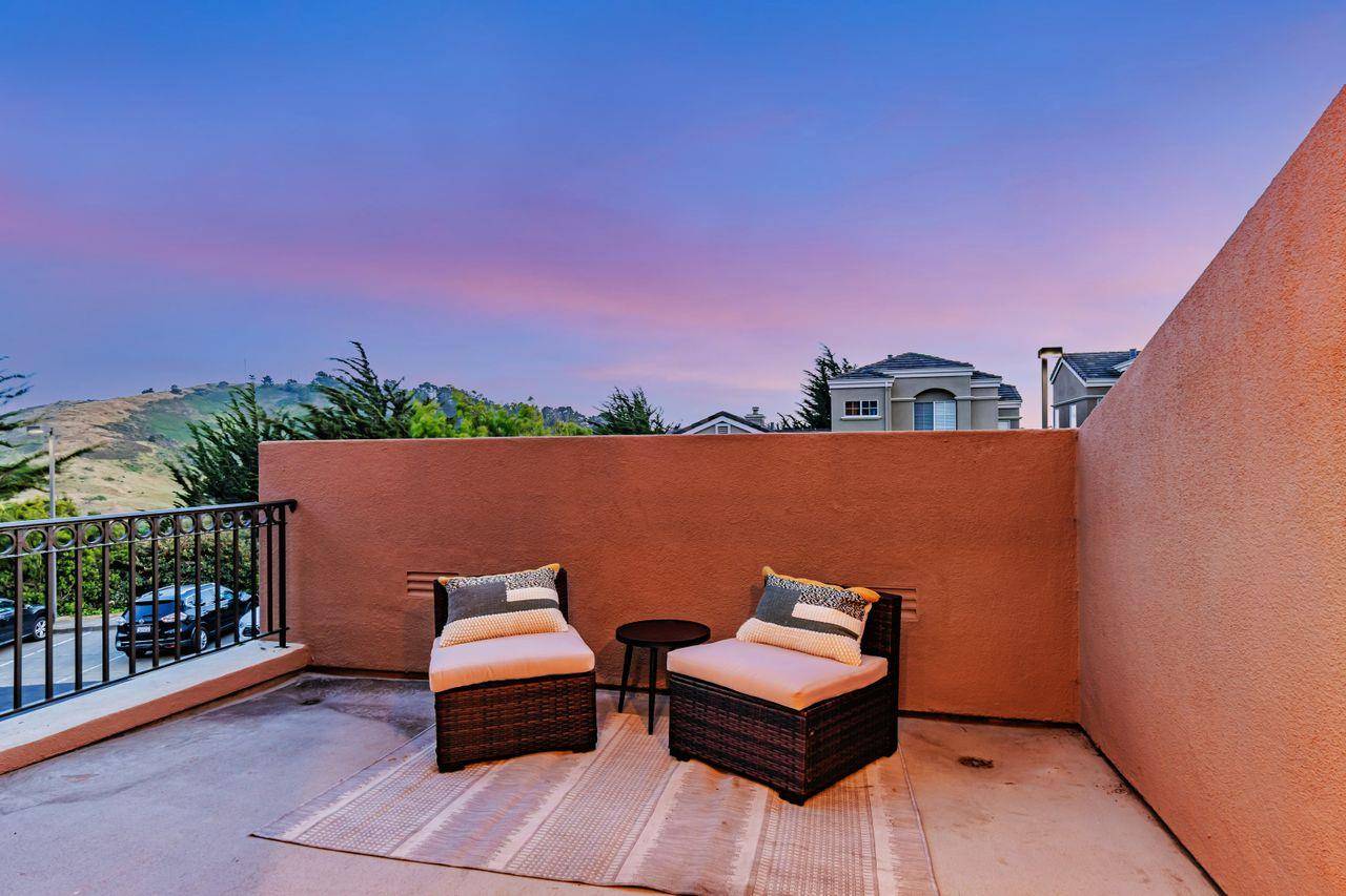 South San Francisco, CA 94080,32 Highcrest LN