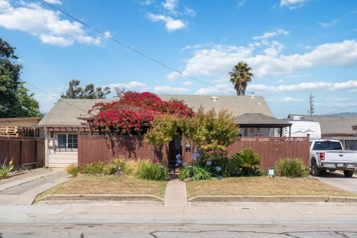 Salinas, CA 93905,1413 Wiren ST