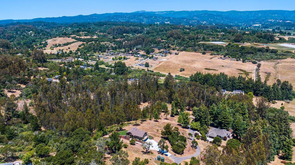 Watsonville, CA 95076,350 Windsong WAY