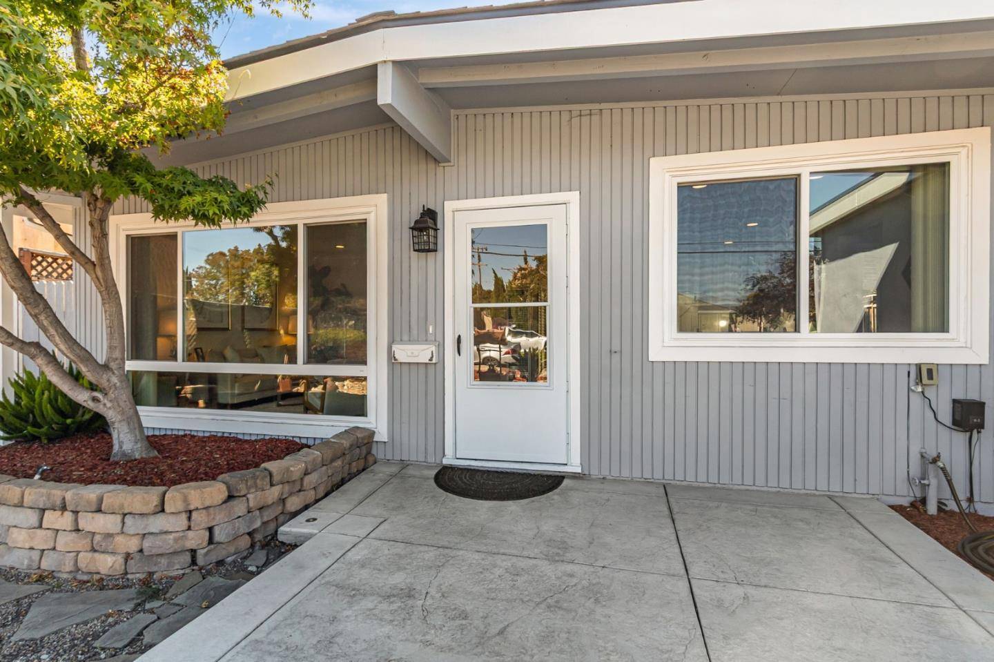 Sunnyvale, CA 94085,749 Borregas AVE