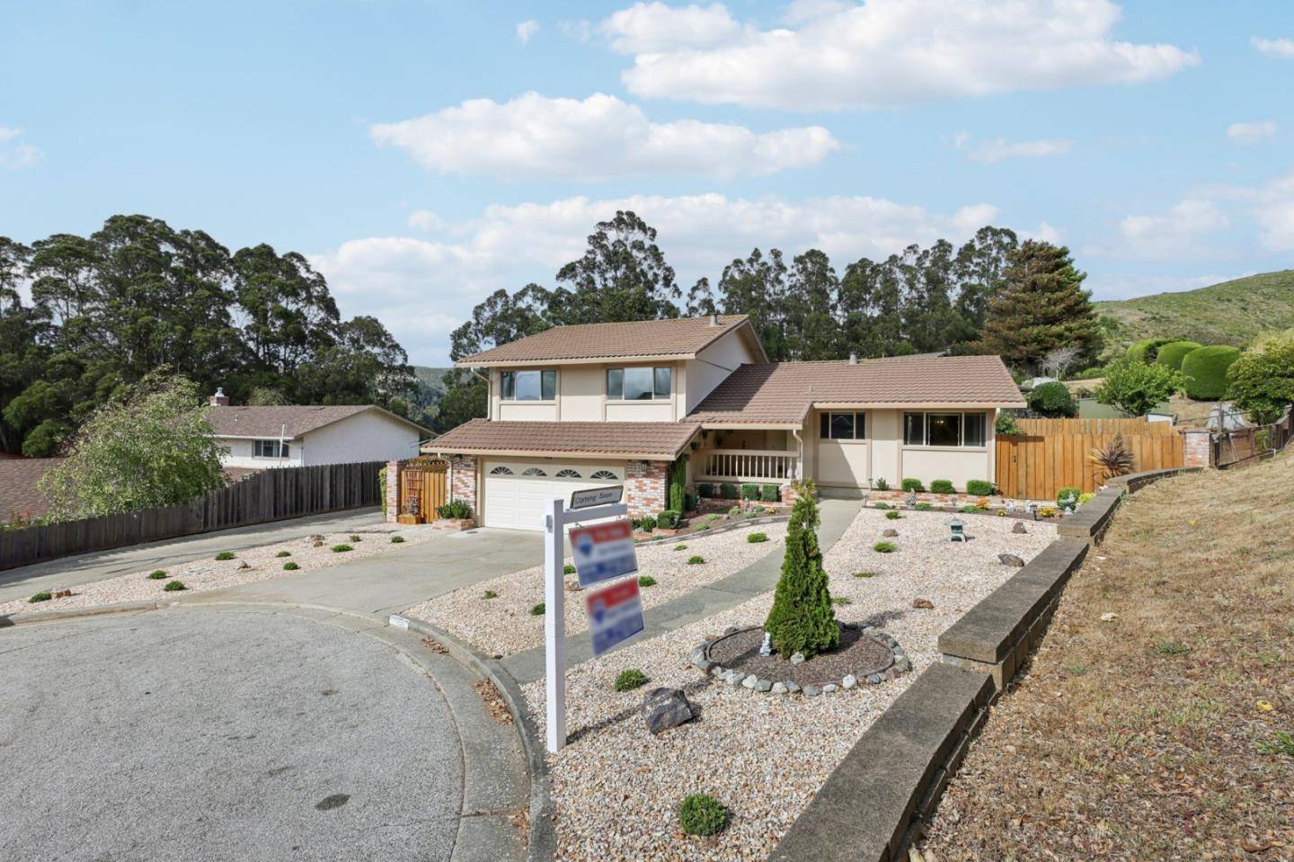 Pacifica, CA 94044,908 Park Pacifica AVE
