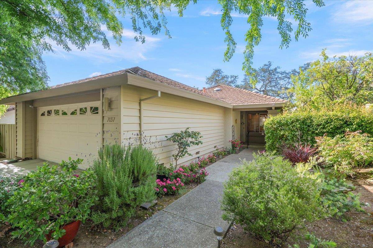 San Jose, CA 95135,7137 Via Solana