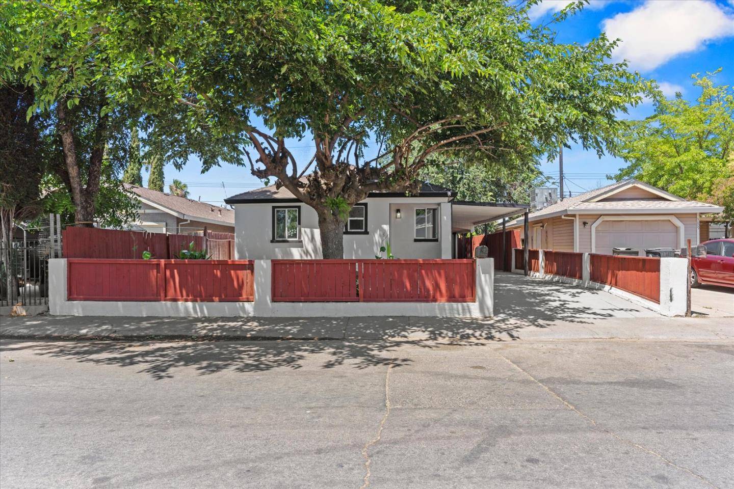 Sacramento, CA 95820,3803 22nd AVE