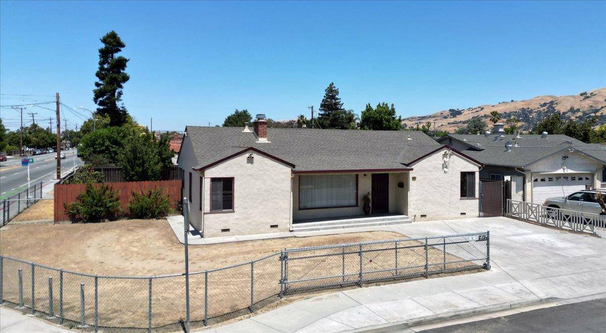 San Jose, CA 95127,3311 Madeline DR