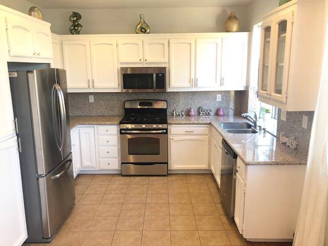 Milpitas, CA 95035,290 Summerwind DR