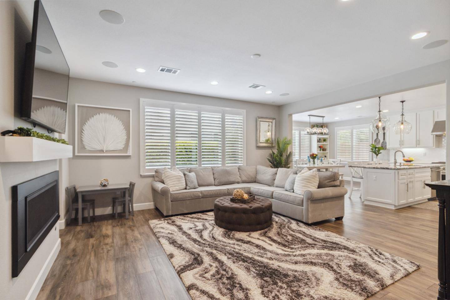 Marina, CA 93933,2610 Lighthouse LN