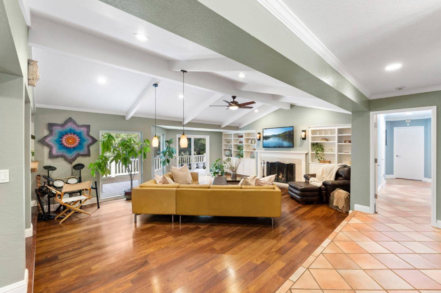 Santa Cruz, CA 95060,Address not disclosed