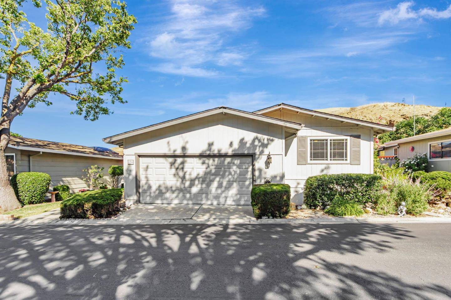 San Jose, CA 95136,236 Mountain Springs DR 236