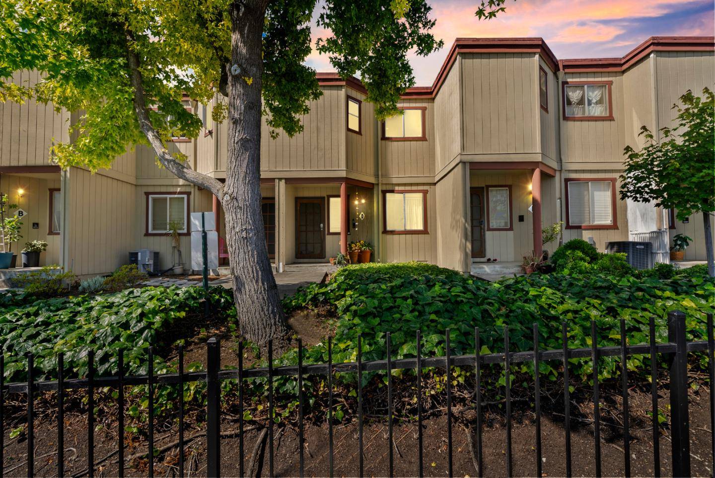 Hayward, CA 94541,20917 Locust ST D