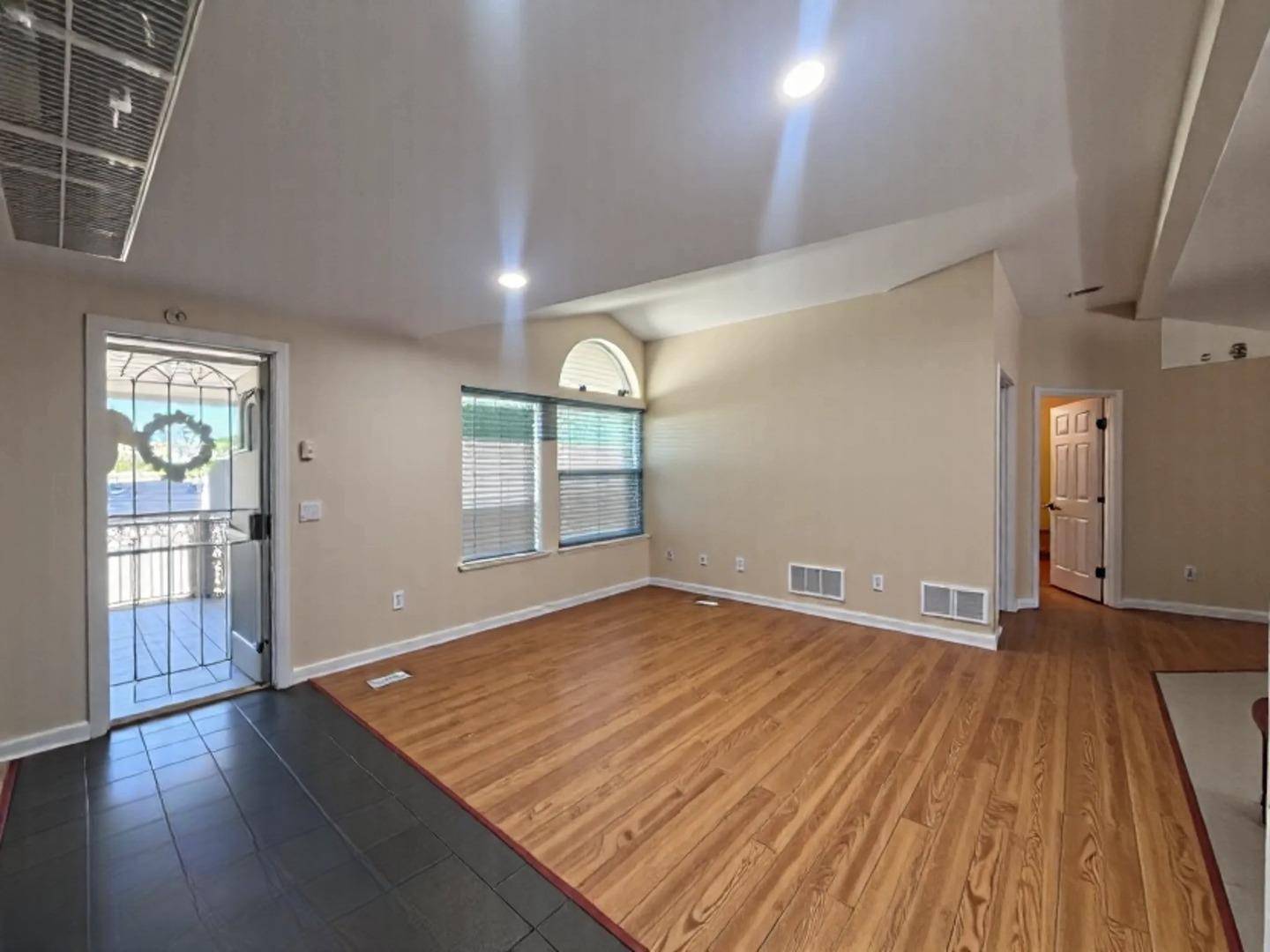 Fremont, CA 94538,117 Fisk TER 117