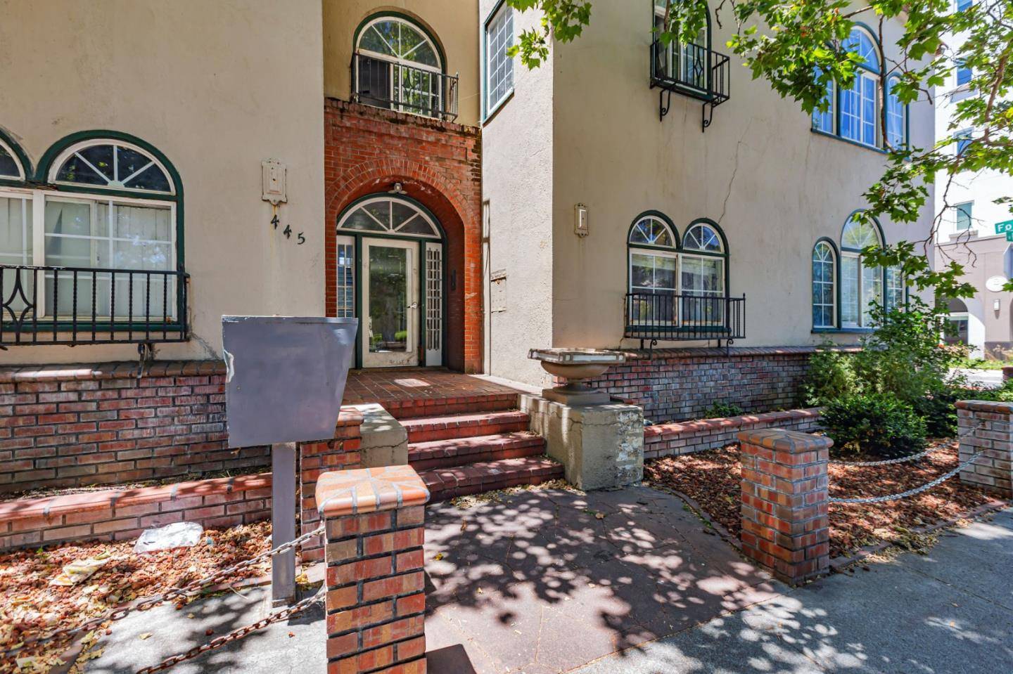 San Jose, CA 95112,445 N 1st ST