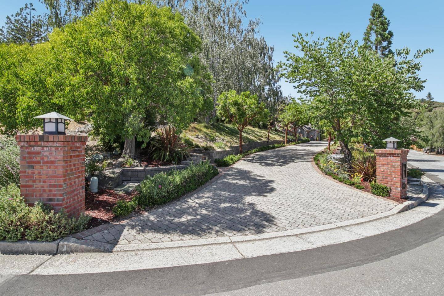 Morgan Hill, CA 95037,18615 Castle Lake DR