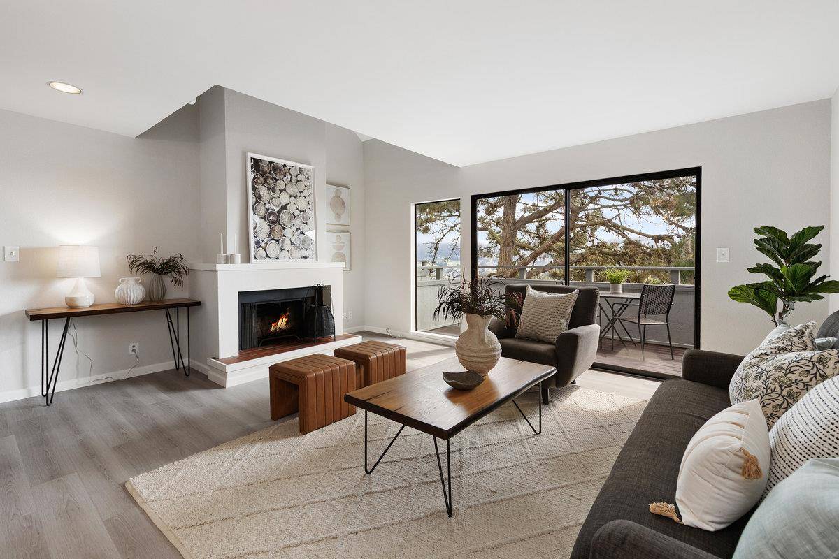 Daly City, CA 94015,360 Innisfree DR 54