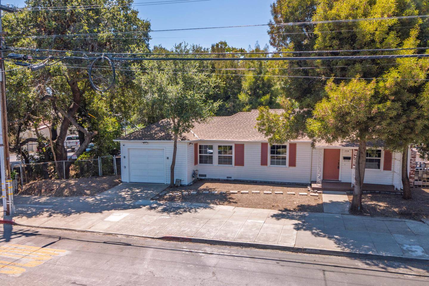 San Carlos, CA 94070,774 Chestnut ST