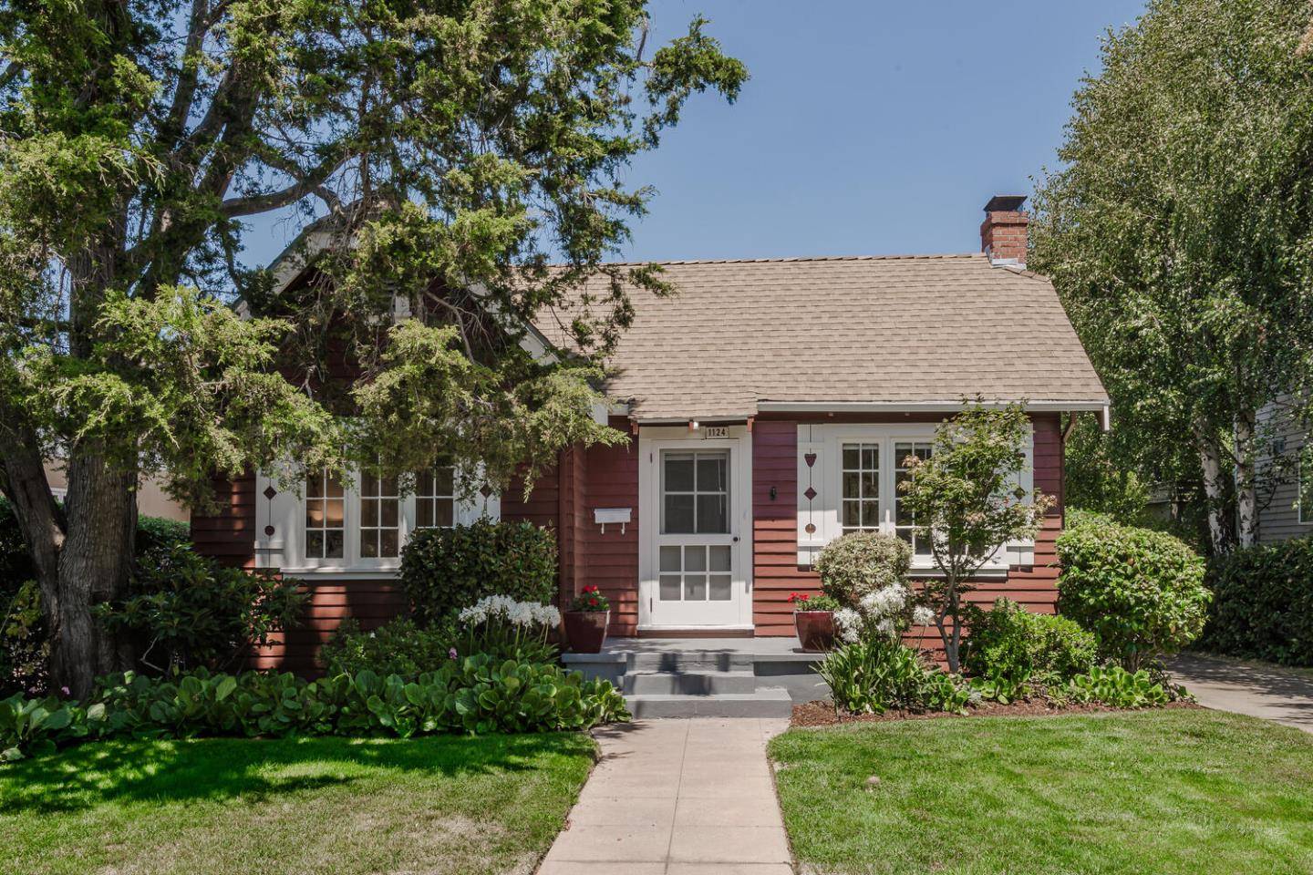 Burlingame, CA 94010,1124 Vancouver AVE