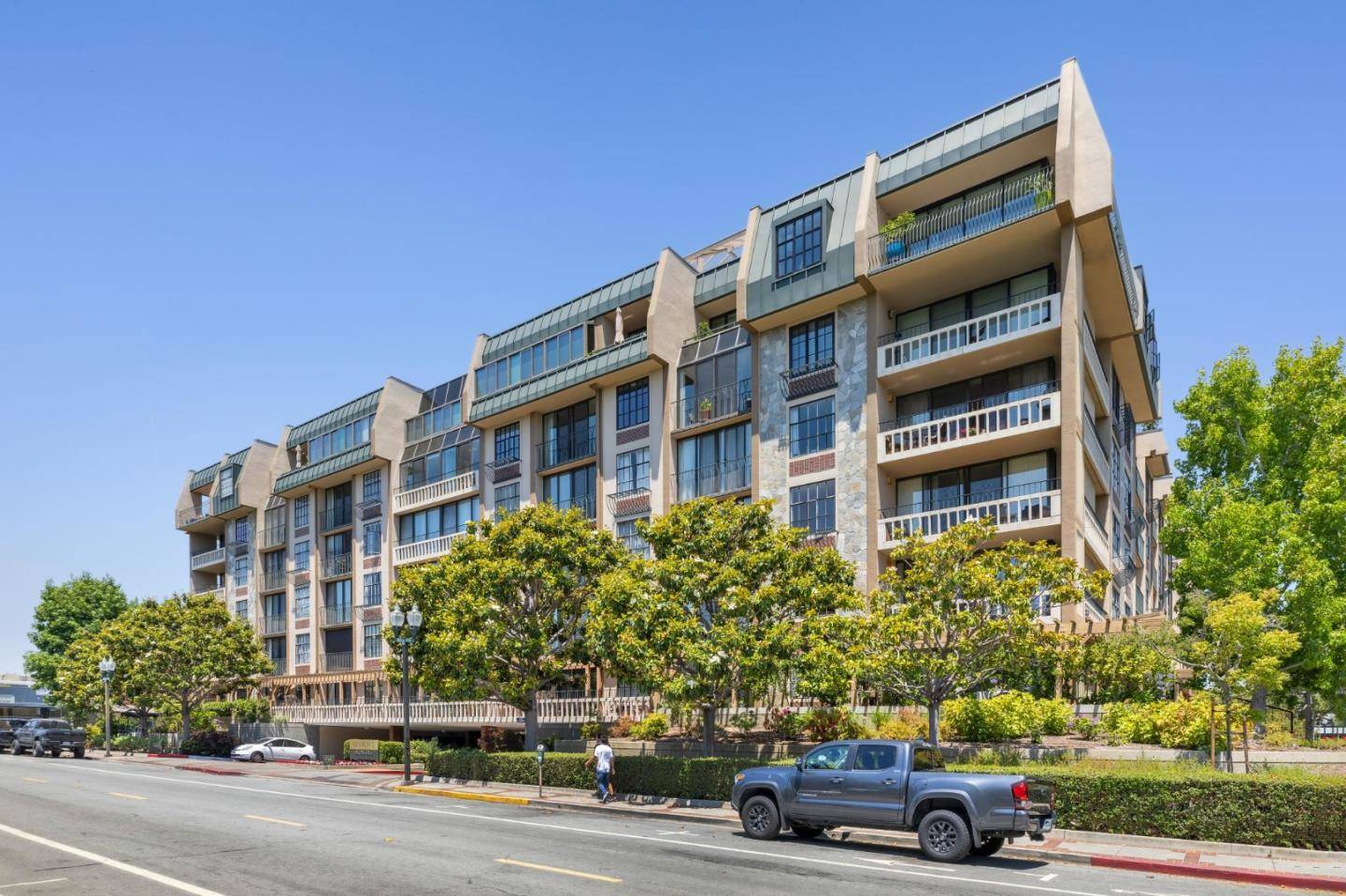 San Mateo, CA 94401,555 Laurel AVE 314