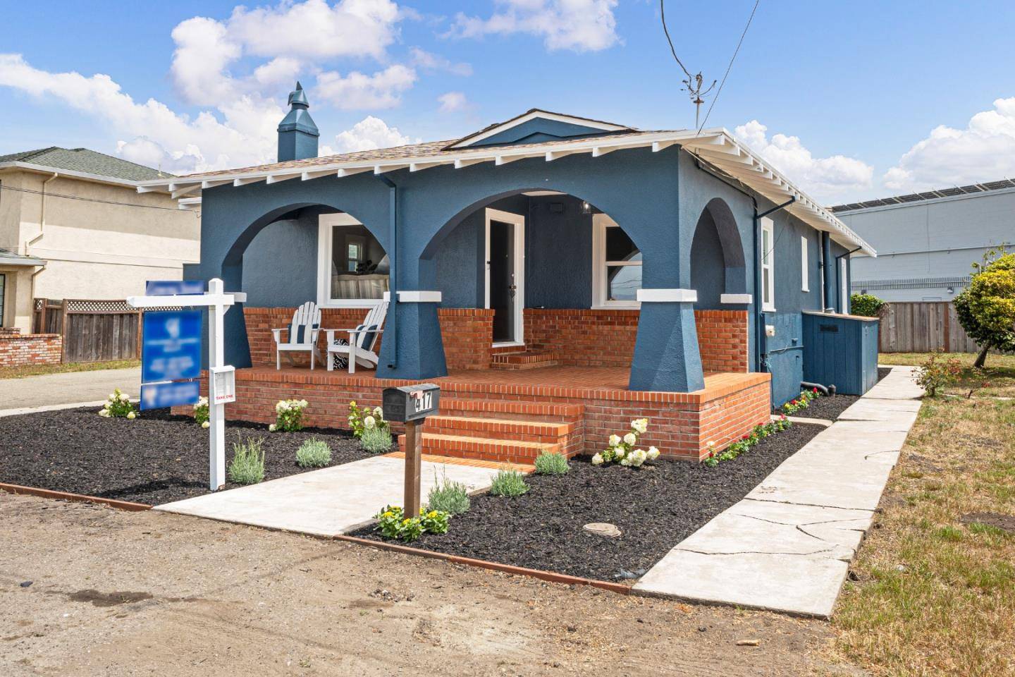 Half Moon Bay, CA 94019,417 Belleville BLVD