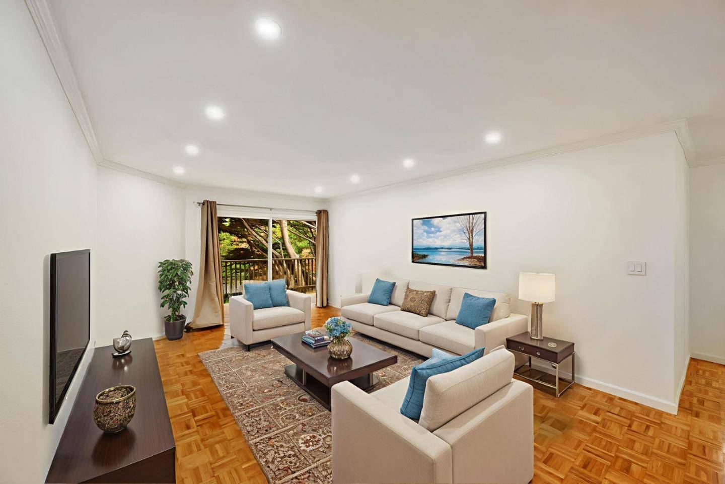 Daly City, CA 94015,377 Mandarin DR 207