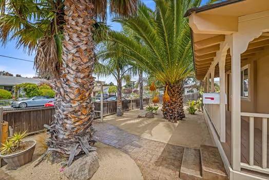 Monterey, CA 93940,425 Alcalde AVE