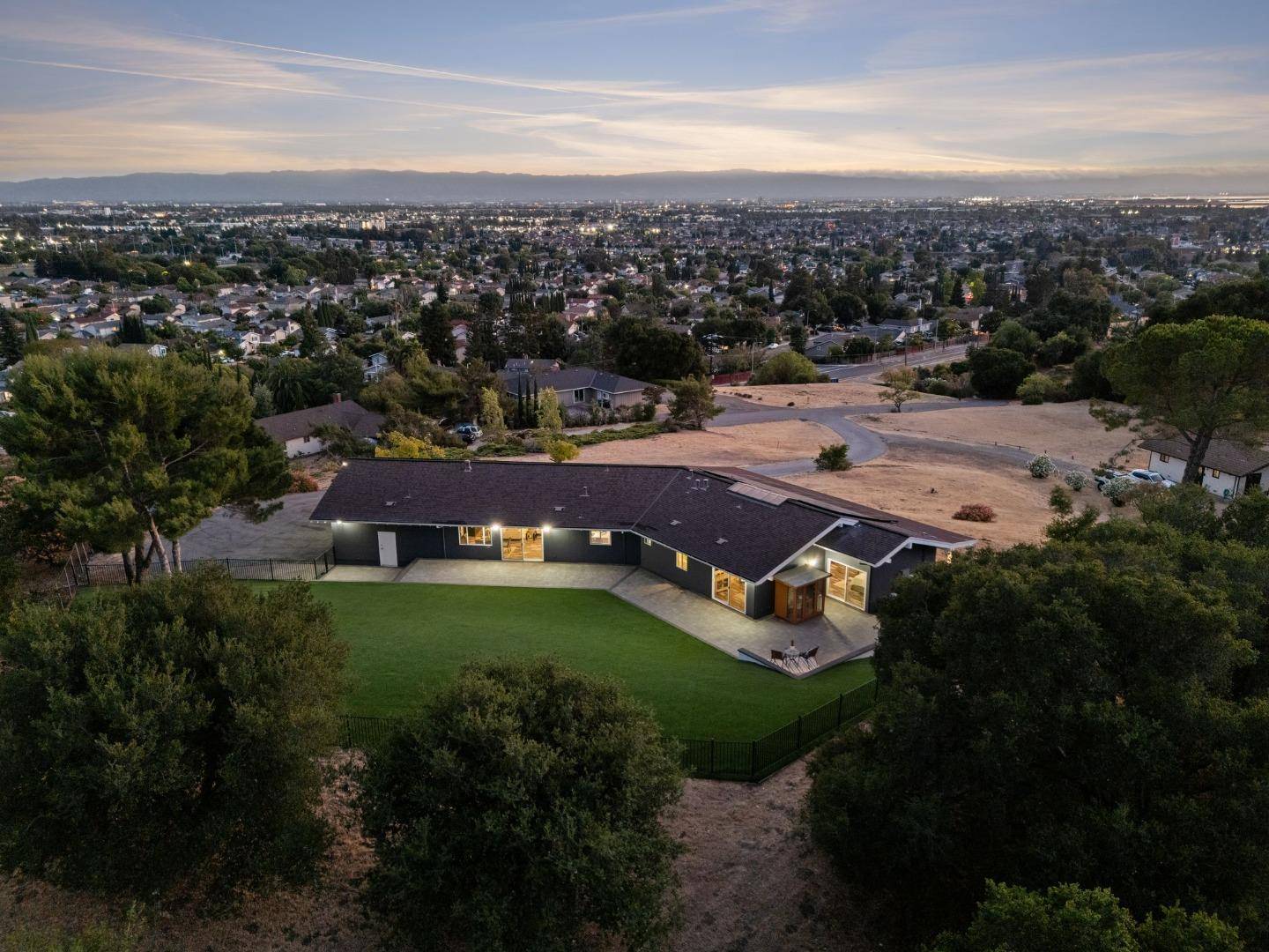 Milpitas, CA 95035,640 Evans RD