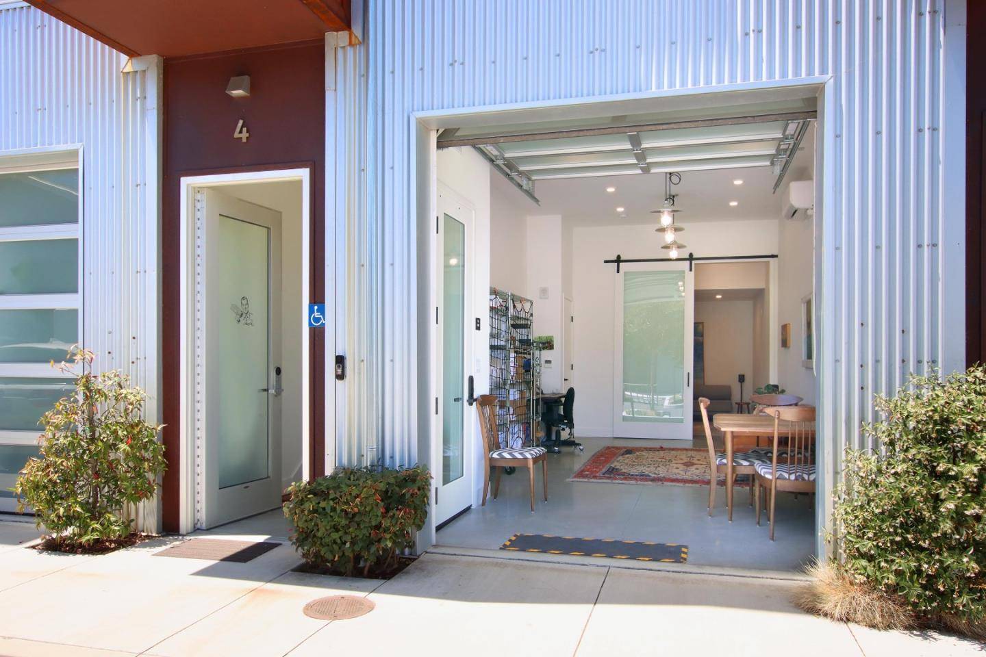Santa Cruz, CA 95060,202 Panetta AVE 4